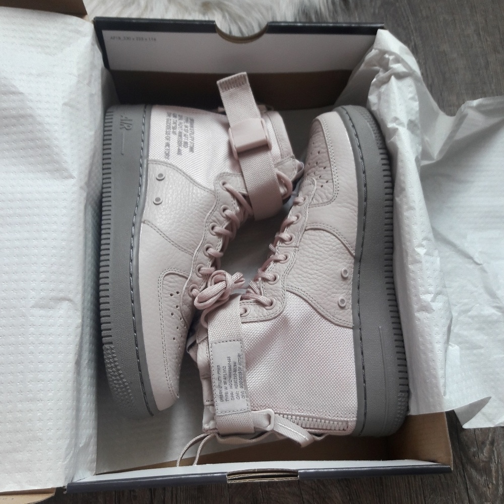 NEW Nike SF Air Force 1 Mid - Picture 3 of 8